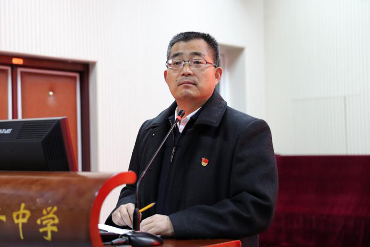 观影片，明历史，学理论——记2019级高一业余党校第二课顺利举行