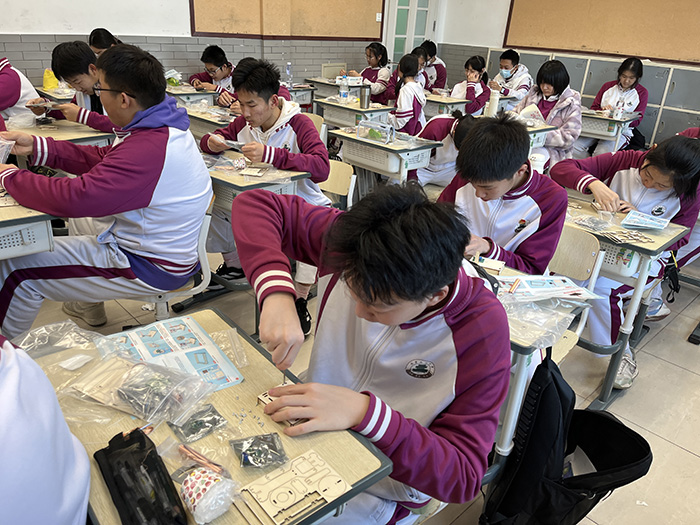 智汇脊梁，科启校园——科技综合实践系列活动（一）