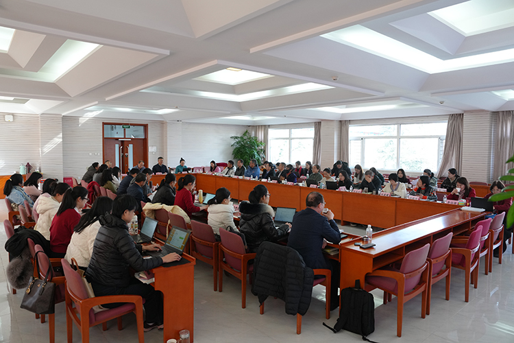 凝心聚力开新局，实干笃行谱华章——2025-2026学年第二学期开学干部工作会