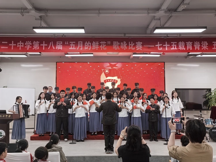 五月的鲜花1.2.jpg