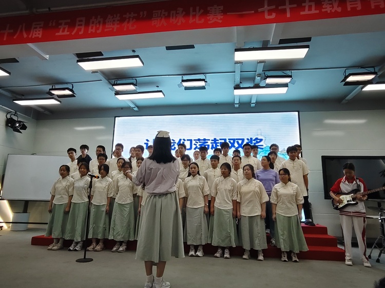 五月的鲜花2.8.jpg