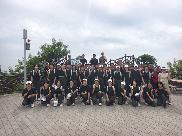 图片10-2班.jpg
