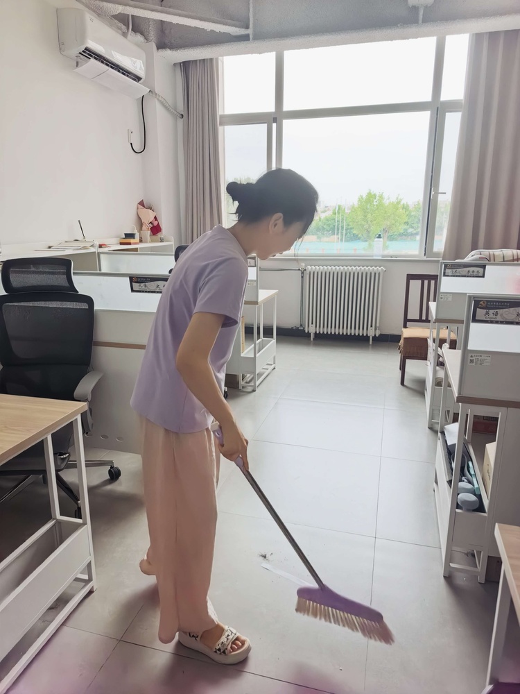 新都初中3.jpg
