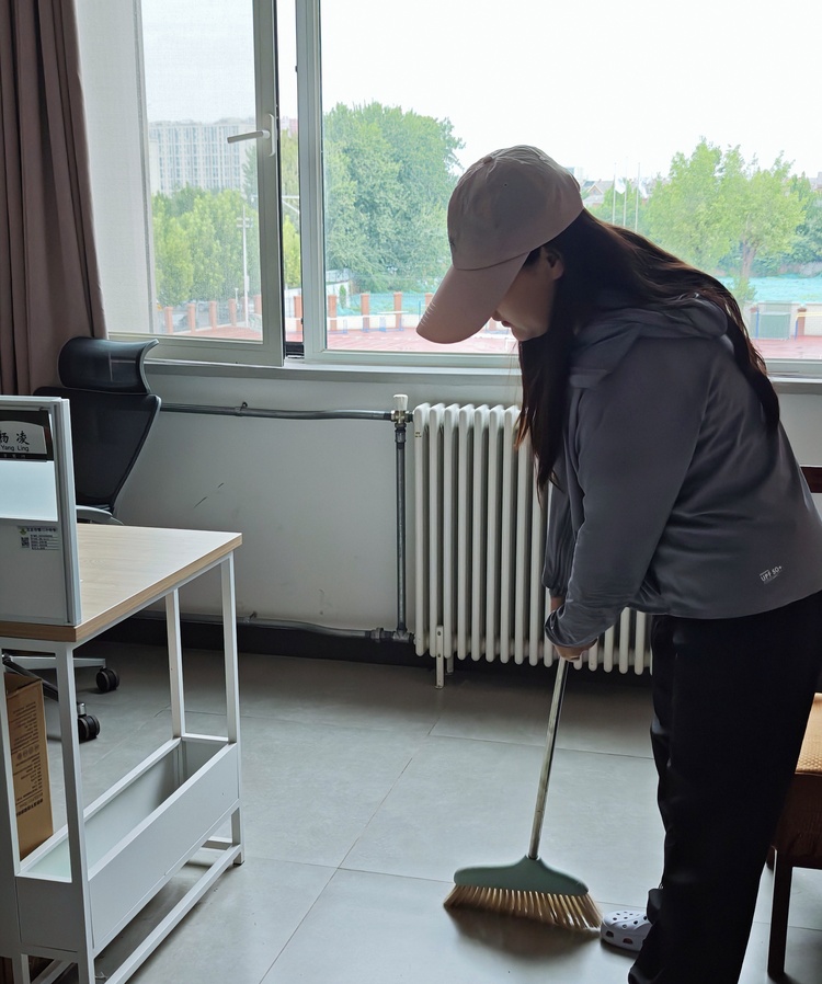 新都初中2.jpg