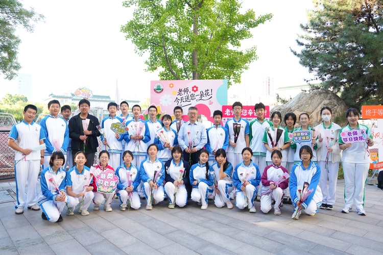  师润五彩青春，共铸少年脊梁——我校2026年教师节系列感恩教育活动圆满完成