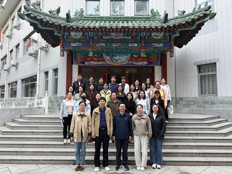理清结题逻辑，巧做成果表达——我校开展课题结题报告撰写专题培训